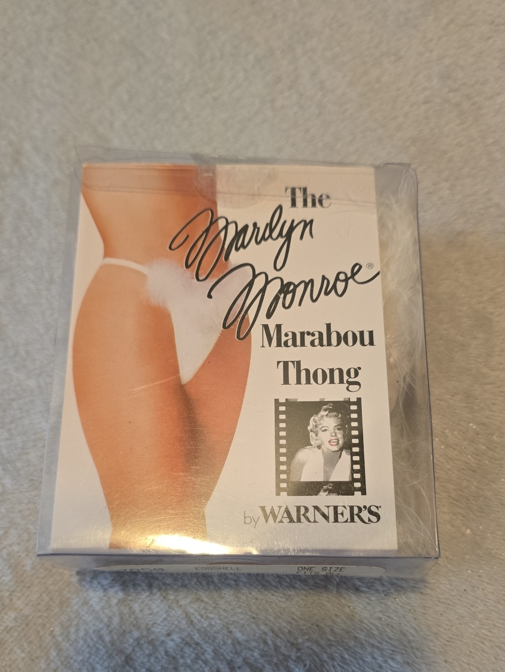 NWT Maralyn Monroe Marabou Thong